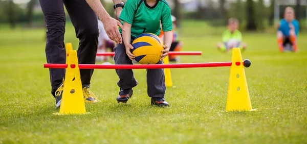 为什么麻将不是只看胡牌（麻将为何不能只盯着胡牌）